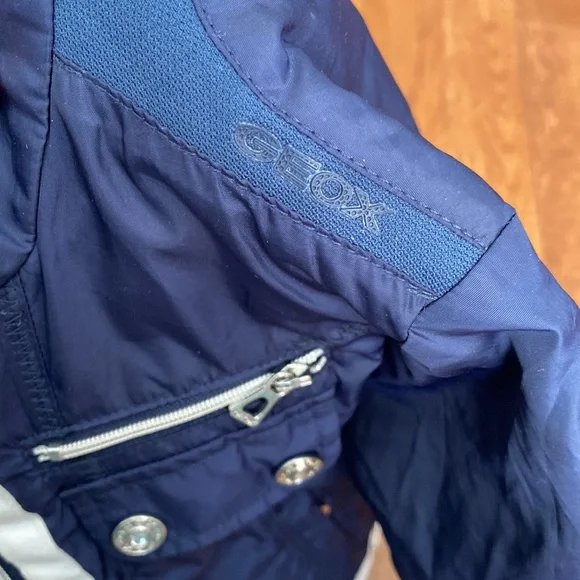 Geox Spring Windbreaker Jacket - Picture 6 of 8